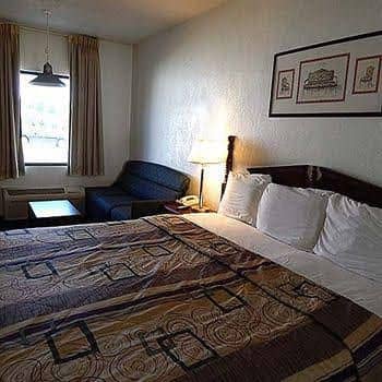 University Inn and Suites