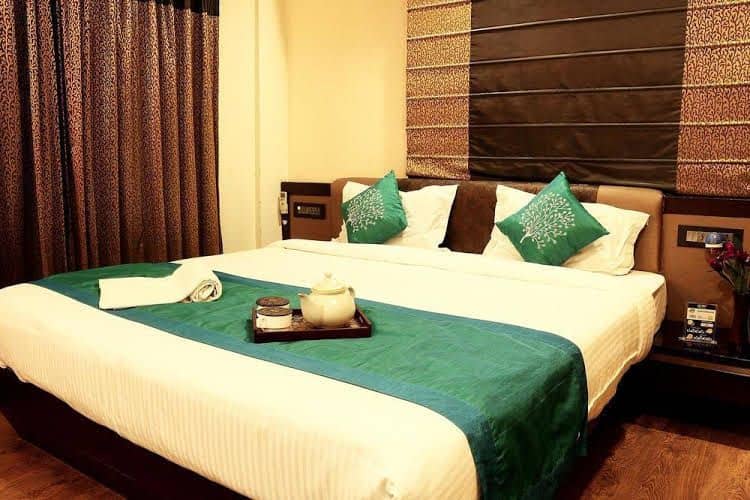 OYO Premium New Alipore South Kolkata