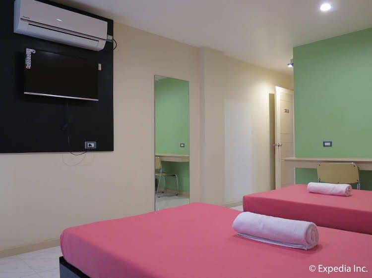 The Royale House Travel Inn and Dormitel