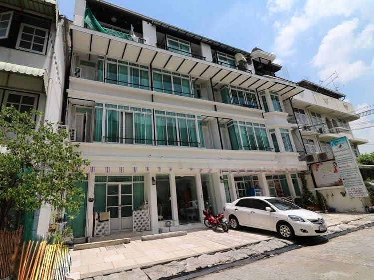 NIDA Rooms Sutthisan Chai Yo Suites