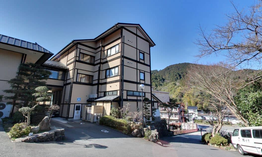 Gyokusenkaku Ryokan