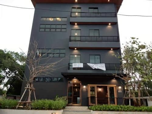 The Lantern Suites