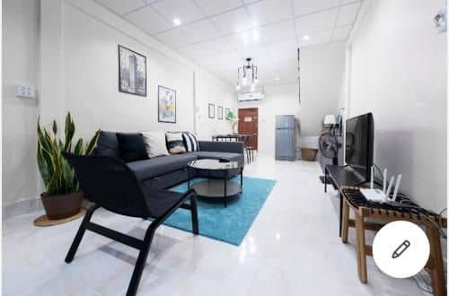 Private Townhouse 2 BR 600 meters from BTS