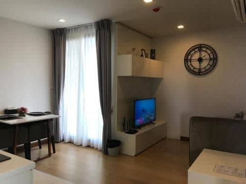Modern Cozy 34SQM 1BR Apartment City Center Night Bazaar