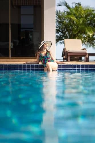 Villa Celiana- Cozy 3BR Seaview Villa Near Beach