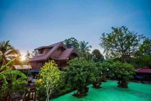เรือนรงรอง รีสอร์ท แอนด์ สปา