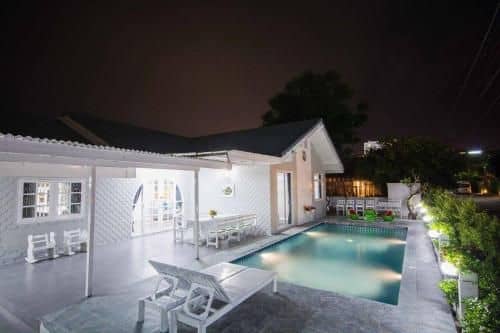 Cozy Pool Villa