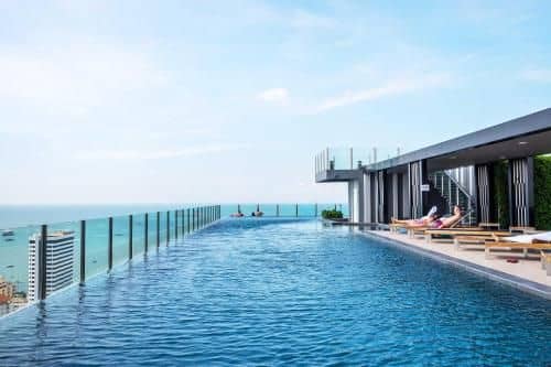 Favstay - The Base Central Pattaya