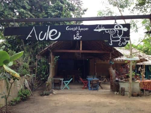 Aule Guest House and Bar