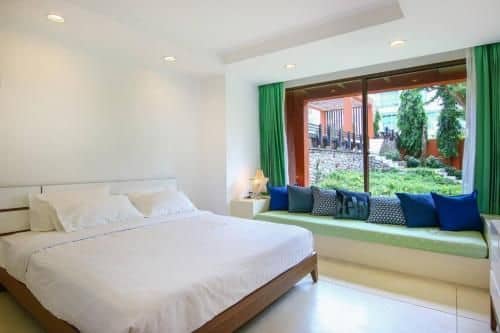 Las Tortugas 2BR next to beach in Hua Hin