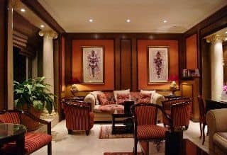 โรงแรมเดอ เนอวีล อาร์ก เดอ ทริยอมฟ์