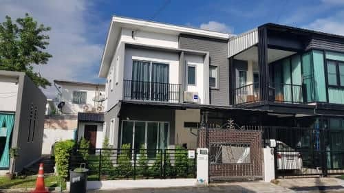 NIDO Guest House