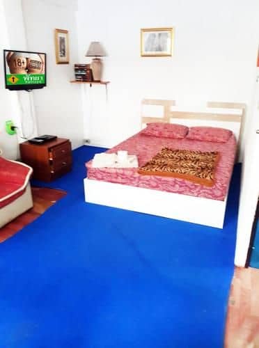 Canterbury Tales Guesthouse 7A