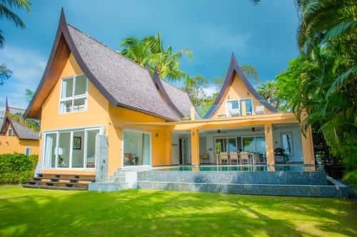 Aquamarine Villa Beachfront