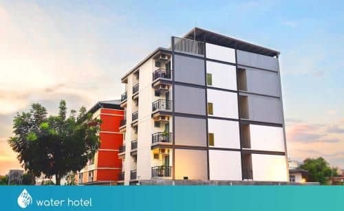 Water Hotel