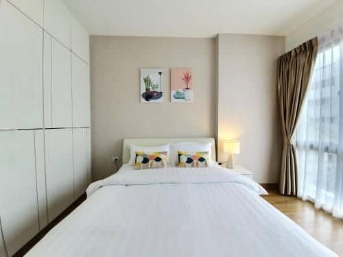 Nice Modern Condo in Nimmanhemin with Roof Top Pool