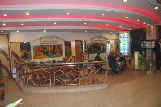 De Holiday International