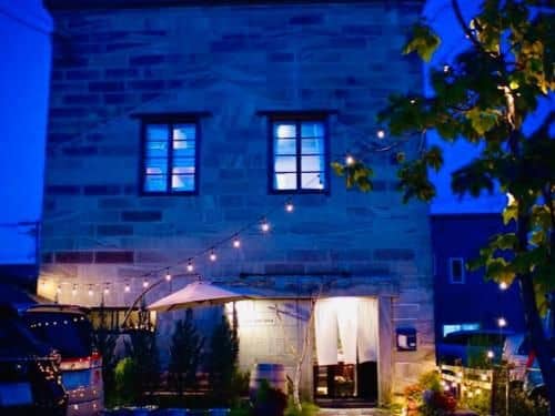 CafeBar&Hostel [石と鉄 STONE and IRON]