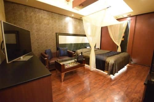Hotel Ally (Adult Only)