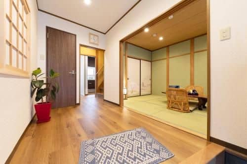 Shirakabanoyado-uehonmachi