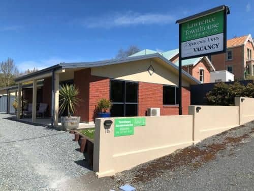 Lawrence Townhouse Accommodation 16A Lawrence Townhouse Accommodation 16A