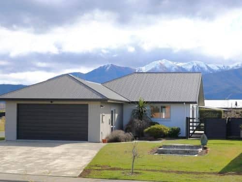 Acaia Lodge - Te Anau Holiday Home Acaia Lodge - Te Anau Holiday Home