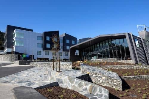 Holiday Inn Express And Suites Queenstown By IHG