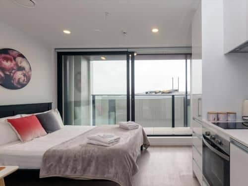 BRAND NEW! Spacious Studio Apt, Pool, Gym & Sauna