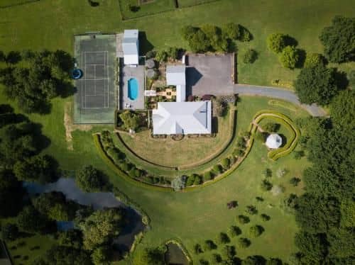 Magnificent Karaka Estate w/Swimming Pool
