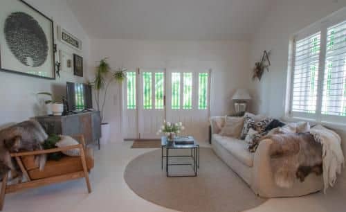 WHITE HAUS- FRENCH PROVINCIAL APARTMENT WHITE HAUS- FRENCH PROVINCIAL APARTMENT