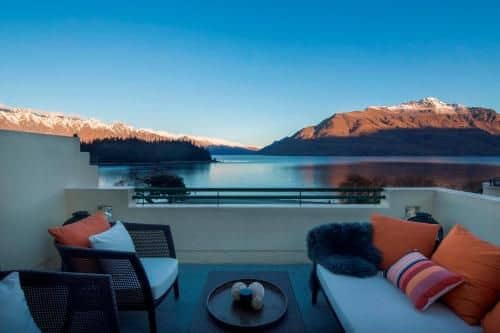 21 Lakefront by Amazing Accom