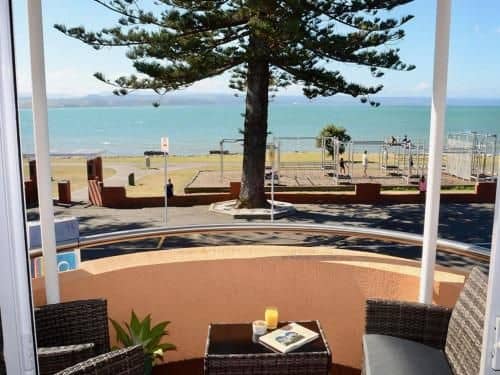 Barrons On The Beach - Napier Holiday Home Barrons On The Beach - Napier Holiday Home