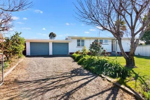 Twin Palms - Blenheim Holiday Home Twin Palms - Blenheim Holiday Home