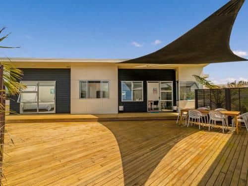 Sunshine Holidaze - Matarangi Holiday Home Sunshine Holidaze - Matarangi Holiday Home