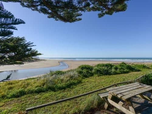 Waipuka - Ocean Beach Holiday Home Waipuka - Ocean Beach Holiday Home