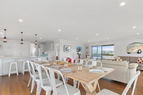 Best of Both Worlds - Omaha Holiday Home