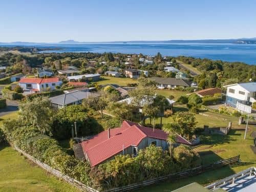 Kowhai Cottage - Omori Holiday Home Kowhai Cottage - Omori Holiday Home