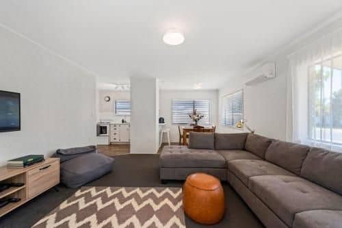 Coastal Cottage - Papamoa Holiday Home Coastal Cottage - Papamoa Holiday Home