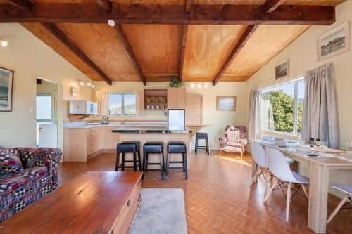 Sperry Nice - Turangi Bach