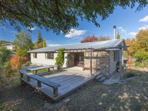 Kowhai Cottage - Wanaka Holiday Home Kowhai Cottage - Wanaka Holiday Home