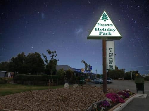 Pineacres Motel and Park Pineacres Motel and Park