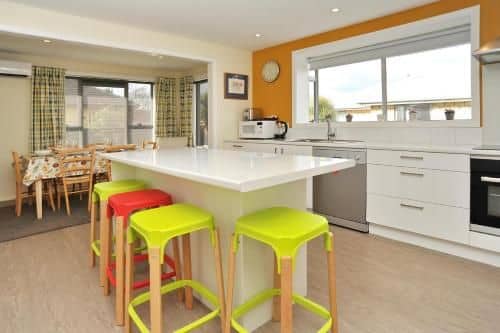 Charlesworth Villa - Christchurch Holiday Homes Charlesworth Villa - Christchurch Holiday Homes