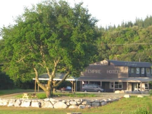 Kaniere Hotel