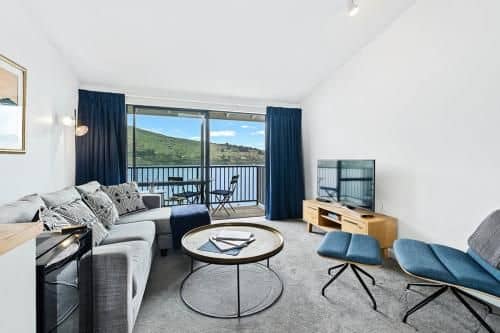 Misty Lakes - Queenstown Lakefront Apartment Misty Lakes - Queenstown Lakefront Apartment