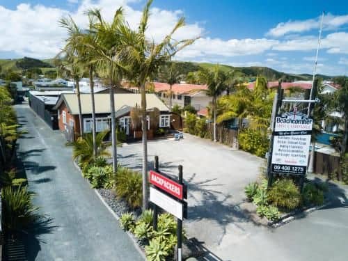 Beachcomber Lodge & Backpacker Beachcomber Lodge & Backpacker