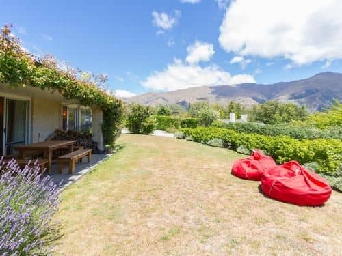 Eely Point Escape - Wanaka Holiday Home Eely Point Escape - Wanaka Holiday Home