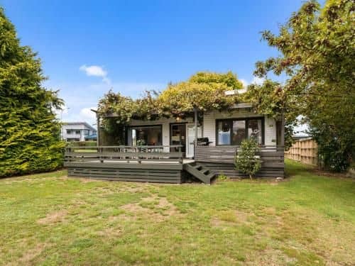 Serenity by the Lake - Lake Taupo Holiday Home Serenity by the Lake - Lake Taupo Holiday Home