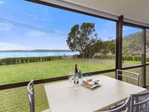 Relax Lakeside - Lake Rotoiti Bach Relax Lakeside - Lake Rotoiti Bach