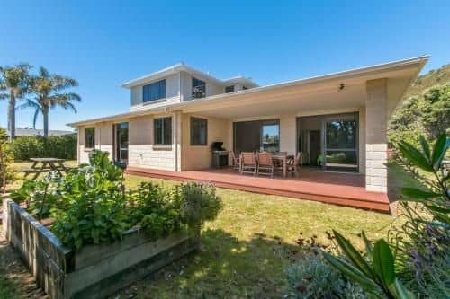The Bowentown Bach - Waihi Beach Holiday Home The Bowentown Bach - Waihi Beach Holiday Home