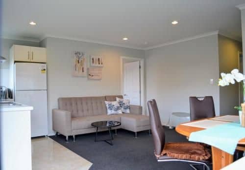 Comfy Home Guest House Comfy Home Guest House